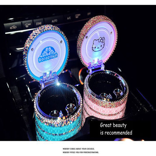 Cenicero Portátil para Coche con Luz Hello Kitty – Accesorio KT para Niñas, Cenicero LED para Coche, Recipiente de Almacenamiento para Portavasos con Diseño de Diamantes de Cristal