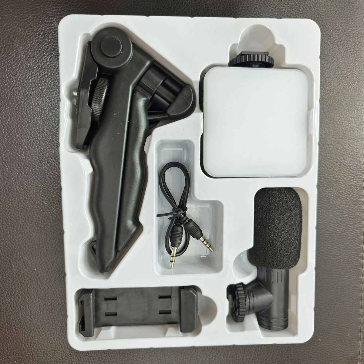 Luz de relleno de bolsillo de belleza para escritorio con patas/trípode y set de micrófono, lámpara de conferencias para cámara réflex y fotografía de mano con micrófono.