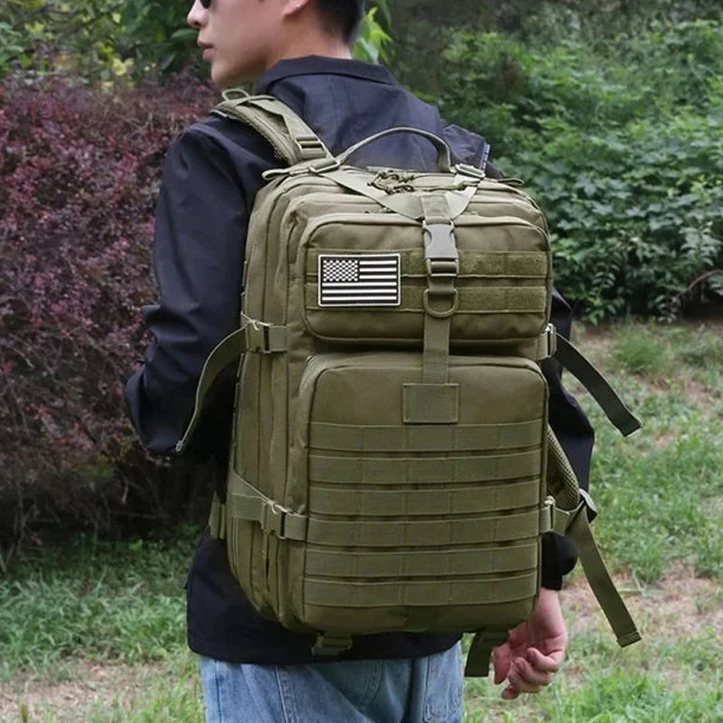 Mochila de escalada para actividades al aire libre con camuflaje para hombre, mochila deportiva de viaje, mochila táctica de gran capacidad para hombre.